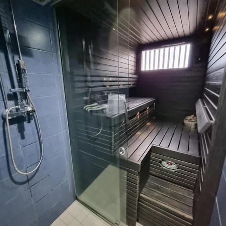 Central Gem With Sauna - Big Two-Room Apartment Free Parking Tampere Exteriér fotografie